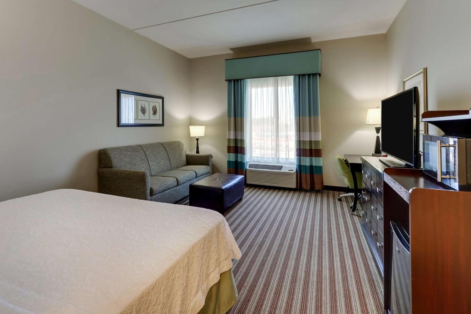 Hotel Hampton And Near Camp Lejeune 3*